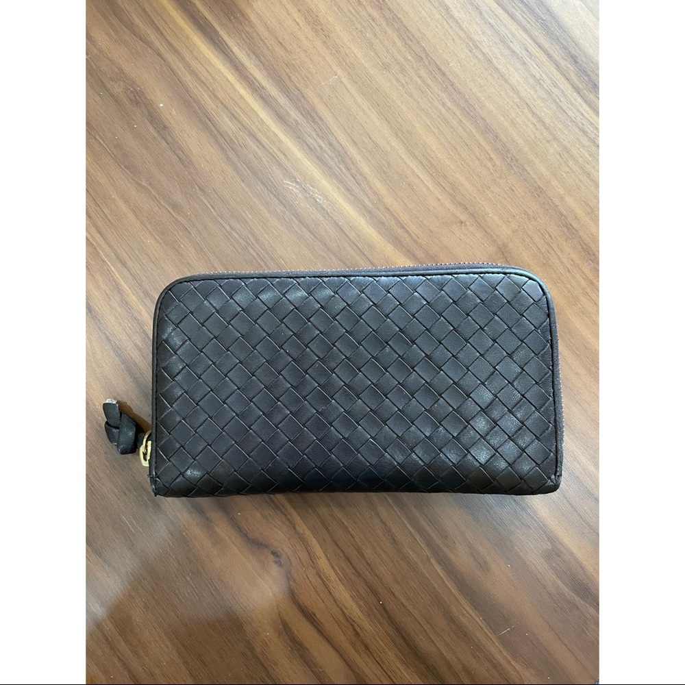 Bottega Veneta zip wallet